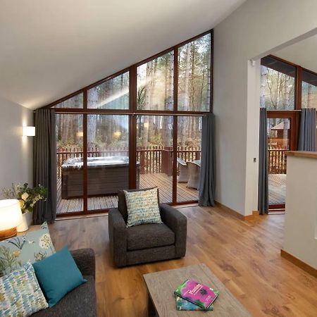 Blackwood Forest Cabins - Forest Holidays Popham Buitenkant foto